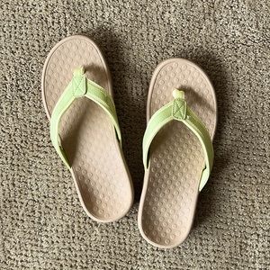 Vionic Tide II Women’s Sandals size 8 new no box